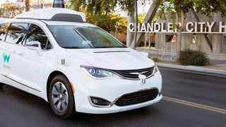 FCA arbeitet unter anderem schon mit Waymo am automatisierten Fahren. Nun baut das Unternehmen ein Testgelände in den USA für die eigene Entwicklung aus. (Waymo)