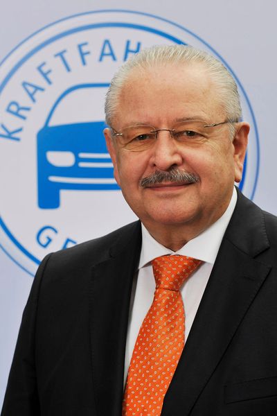 ZDK-Präsident Jürgen Karpinski spricht ein Grußwort. (Foto: Promotor)