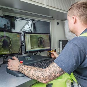 Befahren eines Kanals mit einer HD-Kamera(Bild:  Jeschke)