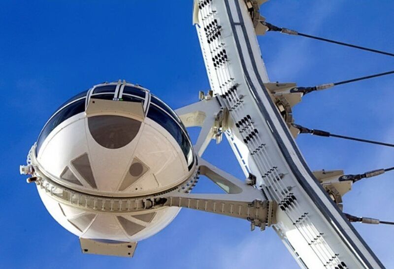 Les gigantesques cabines de la « High Roller » peuvent contenir 40 personnes et les emmener à une hauteur de 167 mètres. (Image: Sigma Composite)