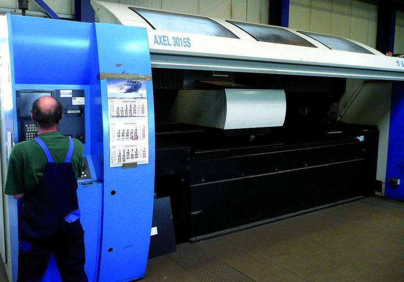 Mit der Axel 3015 S von LVD verfügt Metallbau Heckel über ein kosteneffizientes Laser-Bearbeitungscenter. (Archiv: Vogel Business Media)