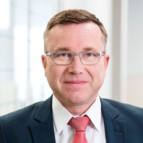 Stephan Gillich, Director of Artificial Intelligence and Technical Computing – GTM, EMEA Datacenter Group, Intel Deutschland GmbH: 