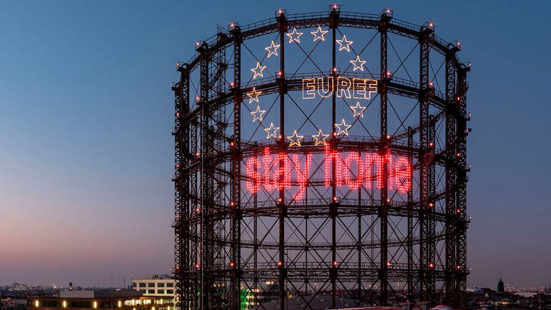 Im Gasometer des EUREF-Campus in Berlin-Schöneberg findet auch 2026 der Neujahrsgipfel statt, zu dem DAT und ZDK/ZVK gemeinsam einladen.(Bild:  Andreas Schwarz/Euref)