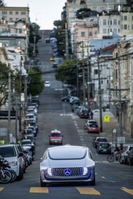 Mercedes-Benz F 015 Luxury in Motion in San Francisco. Die Vision: Mehr Lebensqualität für alle Stadtbewohner (Mercedes-Benz)