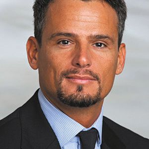 Franco Barletta sieht einen Trend zu kleineren Fahrzeugen. Großes Interesse findet die B-Klasse, erklärt der Geschäftsführer des Hagener Autohaus Jürgens.(Foto:  Archiv)