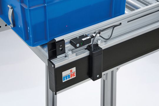 Rollenbahn RBF 2000 mit integrierter Lichtschranke.(Bild:  MK Technology)