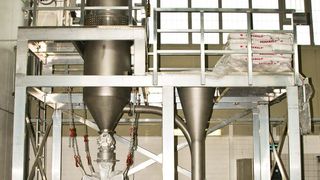 Neue Sichtermühle im Ebbecke-Feinstmahlzentrum  (Bild: Ebbecke Verfahrenstechnik)