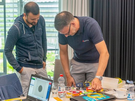 Workshop „Industrielle Glasfasertechnik – Keine Angst vor LWL".(Bild:  Strobl GmbH)