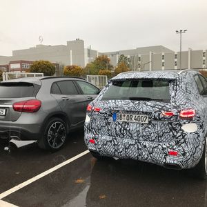 (Mercedes)