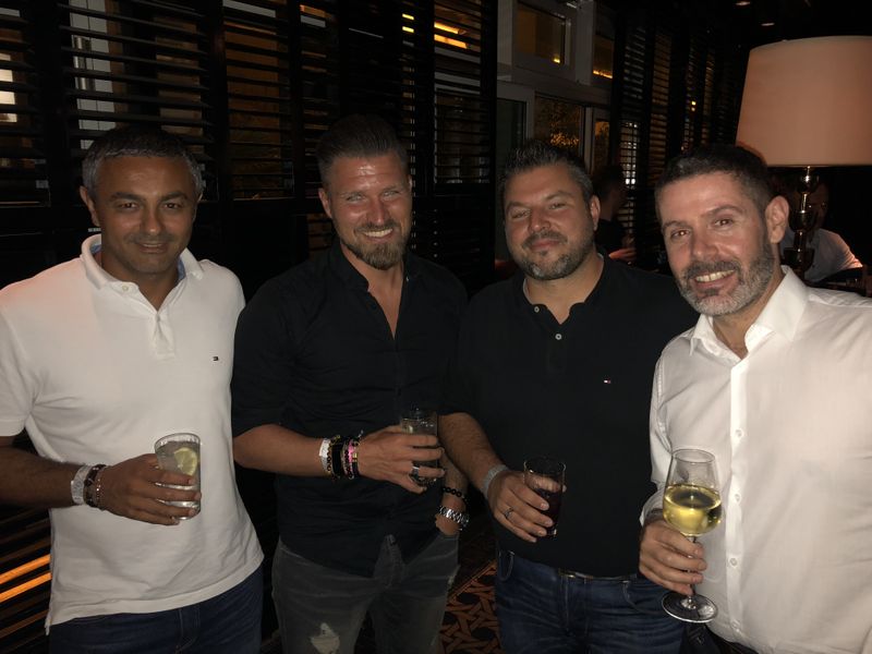 Internationale Truppe (v. l.) Murat Arpaci und Andreas Bajohr, BAB, Marco Ernst, Conrad, und Reto Ambiel, Littlebit. (Bild: IT-BUSINESS)