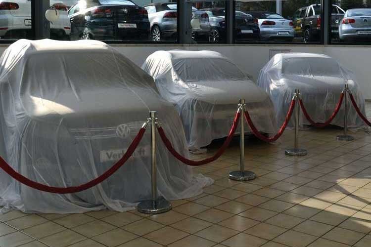 Die verkauften Fahrzeuge warten auf ihre neuen Besitzer. (Foto: VBM)