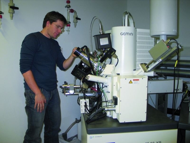 Am Max-Planck-Institut für Eisenforschung in Düsseldorf stehen modernste Untersuchungsmethoden zur Verfügung. (Archiv: Vogel Business Media)