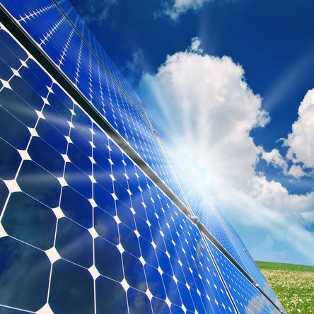 Mit dem vom Fraunhofer-Center für Silizium-Photovoltaik CSP in Freiburg entwickelten Prüfgerät PIDcon lässt sich die Potenzial-induzierte Degradation (PID) schon auf Solarzellenebene nachweisen.