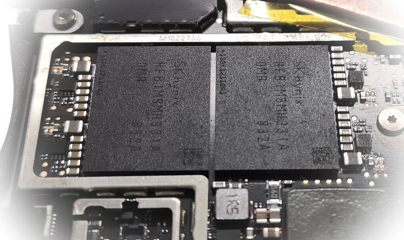 Für die Rettung von Daten auf verlöteten SSD, wie die in älteren Microsoft-Surface-Tablets, hat CBL eigene Verfahren entwickelt. (Bild: CBL Datenrettung)
