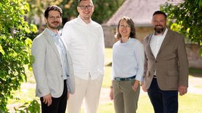Da sinistra: il dott. Lars Helmlinger, Stefan Zuljevic, la dott.ssa Marieluise Lang e Thomas Wolz (da sinistra) di LaMa Recycling (Bild: LaMa)