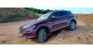 Seit Mitte des Jahres 2018 gibt es die dritte Generation des Volkswagen Touareg. Mit 210 kW/286 PS aus knapp drei Litern Hubraum und sechs Zylindern war unser Testwagen ordentlich motorisiert. (Thomas Günnel/Automobil Industrie)