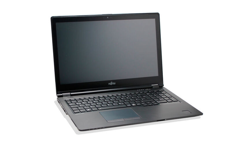 Das 15,6-Zoll-Modell Lifebook U757 bietet ein Keyboard mit zusätzlichem Ziffernblock. In der Handballenablage ist der optionale Handvenenscanner zu sehen. Er arbeitet berührungslos. (Fujitsu)