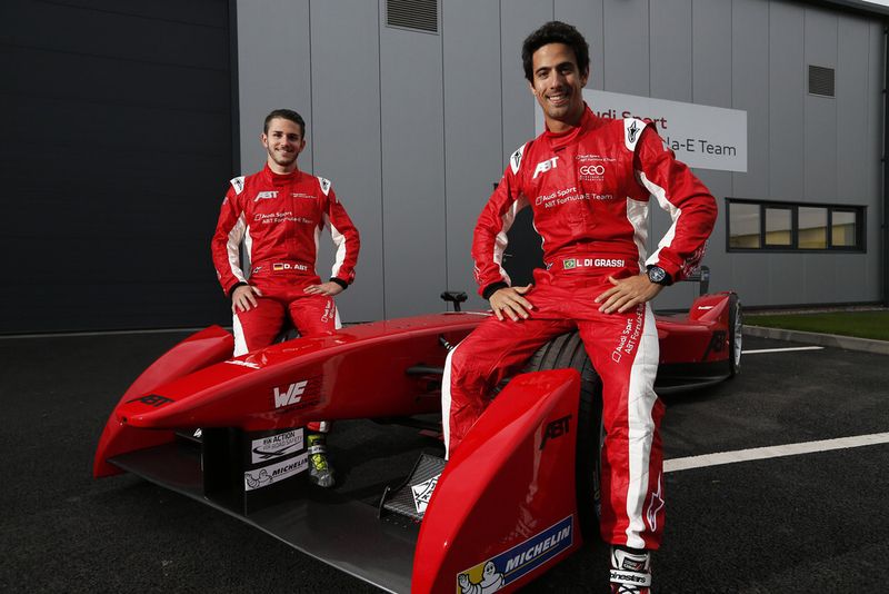 Die Formel-E-Fahrer von ABT Sportsline: Daniel Abt und Lucas di Grassi (v.l.n.r.) (Bild: Sam Bloxham)