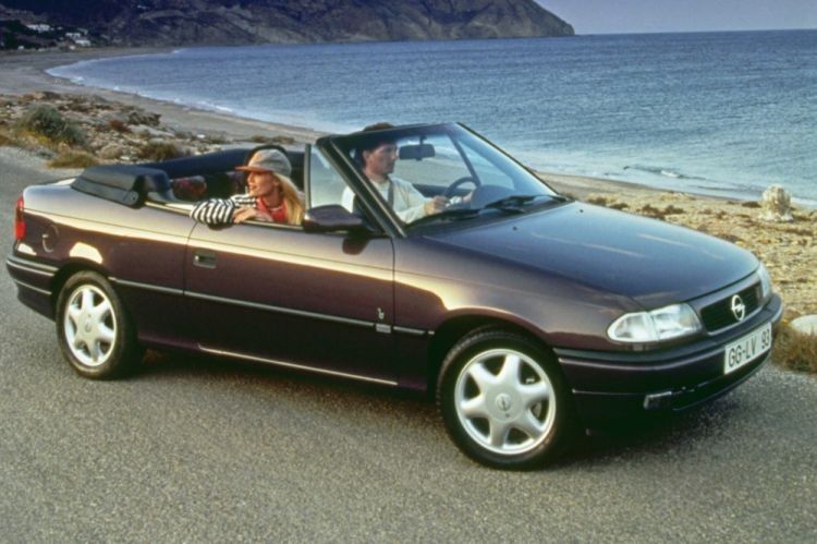 Erst beim Astra-F erhielten Käufer ein „echtes“ Vollcabriolet. (Foto: Opel)