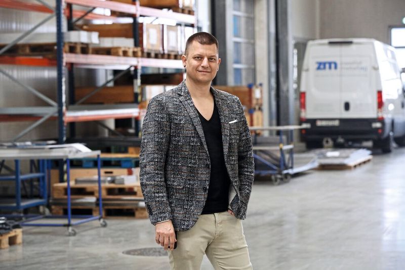Andreas Zweifel :  « La machine a suscité mon enthousiasme dès  ma première conversation avec Patrick Kühne, notre conseiller clientèle chez Trumpf Schweiz. »  (Ruben Sprich)
