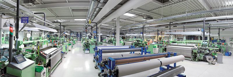 Bild 1: Fast alle Maschinen und Anlagen in der Metallgewebeproduktion von GKD benötigen Druckluft als Energie- oder Transportmedium. (Bild: GKD)
