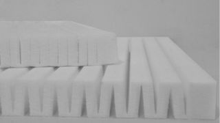 Der Thinking-Gewinner im Febraur 2022 heißt Gaugler & Lutz. Die Ehre gebührt dem Unternehmen für diese zieharmonikaartigen Ausgleichselemente, welche nicht nur die Spaltüberbrückung an großen Sandwich-Verbundbauteilen erleichtern. (Bild: Gaugler & Lutz)