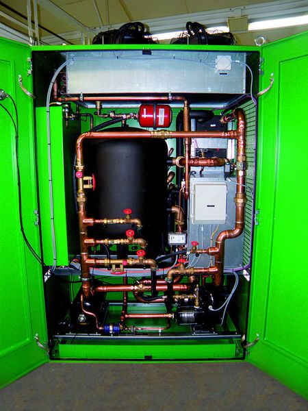 Bild 1: Fix und fertig geplant, konstruiert und montiert:  Die Kühlanlagen von Schimpke sorgen für gleichmäßige Temperaturen von Werkstück und Werkzeug und werden mit kompletter Elektro- und Fluiddokumentation ausgeliefert. Bild: Eplan (Archiv: Vogel Business Media)