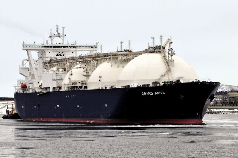 On course for success: The Russian LNG carrier Grand Aniva carries gas from Sakhalin to Japan. Laboratory Information Management Systems (LIMS) help companies to comply with regulations and boost productivity. (Picture: Thermo Fisher Scientific)