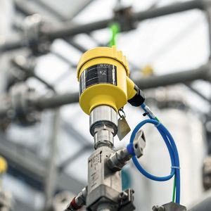 Druck– und Füllstandsensoren von Vega sorgen in den Elektrolyseuren für zuverlässige Messwerte und bilden die Grundlage für die Steuerung und Sicherheitsinstrumentierung.(Bild:  Vega Grieshaber)