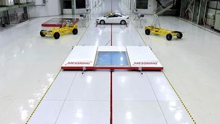 Die neue Crashtestanlage in Nanjiing (China) hat eine Gesamtlänge von 7.900 Quadratmetern und verfügt über 700 Sensoren. (Foto: Messring)