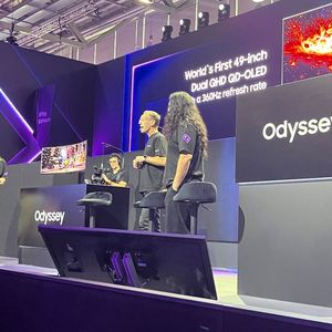 Premiere auf Gamescom feierte der 49-Zoll-Gaming-Monitor Odyssey OLED G9 mit einem QD-OLED-Panel der fünften Generation, das die doppelte QHD-Auflösung darstellt.(Bild:  Vogel IT-Medien)