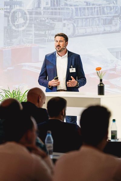 Impressionen der Fachtagung „Mehr Effizienz im Presswerk“ 2025 in Würzburg. (Bild: Stefan Bausewein)