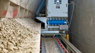 Aslan Cement nimmt ab 2020 die Bunkerentleerungswagen von Aumund in Betrieb.   (Bild: Aumund)