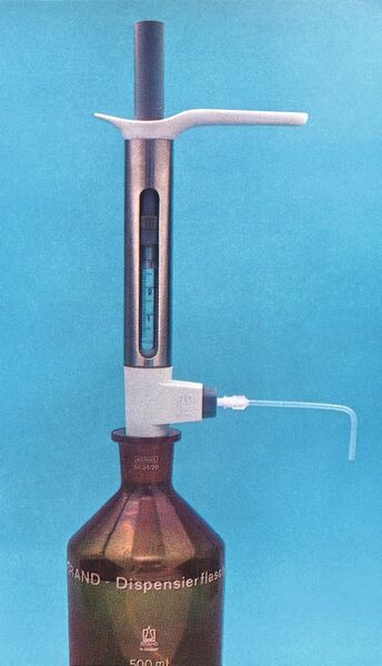 Abb.1: Das erste Modell des Brand-Dispensers aus dem Jahr 1967. (Brand)