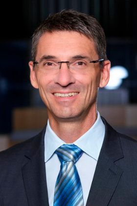 Bernd Leukert, Mitglied des Vorstands der SAP SE und Sprecher des Lenkungskreises der Plattform Industrie 4.0., will mit der Kooperation an der Spitze der Industrie 4.0 bleiben. (SAP)