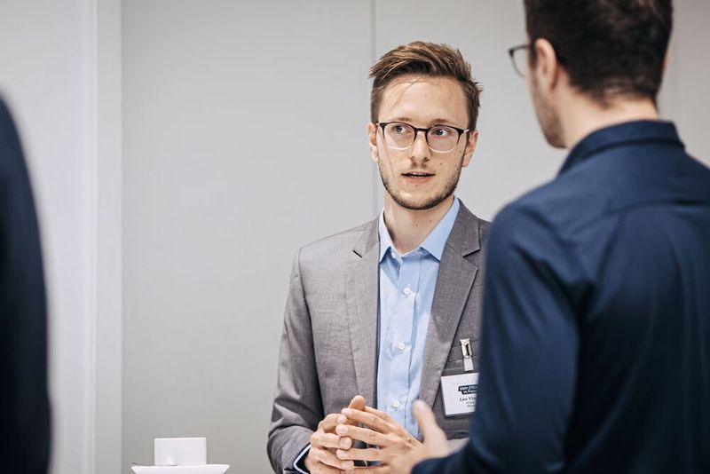 Impressionen der Fachtagung „Mehr Effizienz im Presswerk“ am 15. September 2021 in Würzburg. (Bild: VCG)