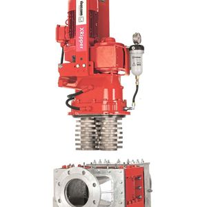 Darüber hinaus präsentiert Vogelsang seine große Produktpalette an leistungsstarken Zerkleinerungstechniken. Die Zweiwellen-Zerkleinerer XRipper XRG und XRipper XRC eignen sich insbesondere für die Nachrüstung in der Kanalisation, beispielsweise in offenen Kanälen oder Schächten. (Bild:  Vogelsang)