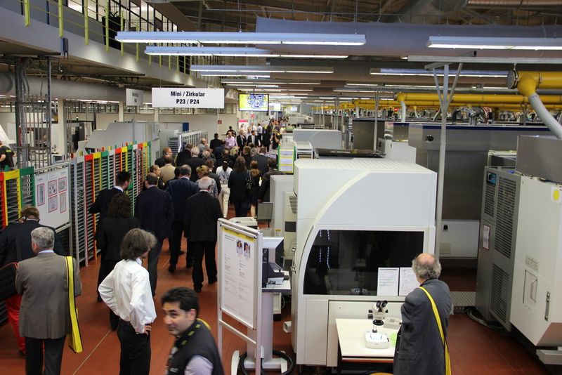 Zu den Technologietagen von Horn kamen rund 2700 Besucher, die sich auch die Fertigung anschauen konnten. (Bild: Kroh)