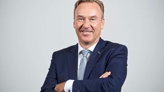 Gerald Vogt, bisher verantwortlich für das weltweite Geschäft im Bereich Robotics, über-nimmt am 01. Januar 2021 den Vorsitz der Konzernleitung von Rolf Strebel, der in Ruhestand geht. (Stäubli)