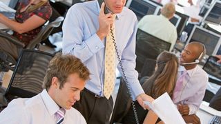 Voraussetzung für das Hedging ist, dass es für den Rohstoff einen Kontrakt gibt, der an der Börse gehandelt wird. So gibt es zum Beispiel für Stahl oder Eisenerz keinen Kontrakt.  (© Monkey Business - Fotolia)