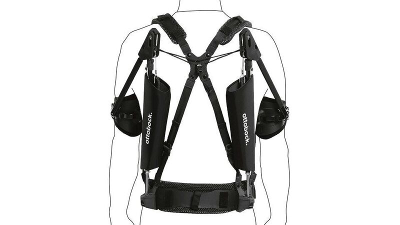 Paexo leitet mit einer mechanischen Seilzugtechnik das Gewicht der erhobenen Arme auf die Hüfte ab. Das schont die Muskeln und Gelenke im Schulterbereich. (Ottobock)