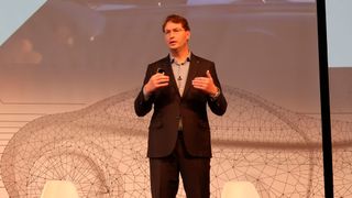 Daimler-Chef Ola Källenius beim Ifa-Branchentreffen. (Viktoria Hahn/kfz-betrieb)