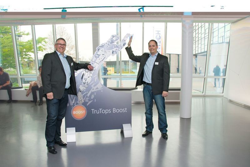 Geschäftsführer Georg Mauser und Oliver Secker, technischer Leiter bei der Mauser + Co. GmbH, sind von der Softwarekombination Tru Tops Boost und Tru Tops Fab überzeugt. (Trumpf)
