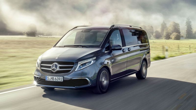 Platz eins bei den Großraum-Vans im Dezember 2023: Mercedes V-Klasse, 1.475 Neuzulassungen (Bild: Daimler)