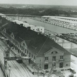 Nicht in Köln, sondern im Berliner Westhafen begann 1925 die Geschichte von Ford Deutschland. (Bild:  Ford)