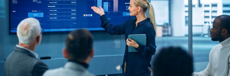 IT-Sicherheit wandelt sich immer mehr zur Unternehmenssicherheit und wird für Firmen und ihre Führungsorgane somit zur haftungsrechtlich nicht delegierbaren Chefsache. IT-Sicherheit wandelt sich immer mehr zur Unternehmenssicherheit und wird für Firmen und ihre Führungsorgane somit zur haftungsrechtlich nicht delegierbaren Chefsache.