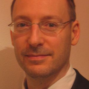 Herbert Fackler, Senior Engineer bei Meridian Lightweight Technologies Inc., sieht verschiedene Vorteile, wenn Magnesium für die Tragstruktur des Cockpits eingesetzt wird: „Bei richtiger Auslegung und Konstruktion können wir gegenüber der Stahlvariante beachtliche Gewichtseinsparungen erreichen – und zwar nahezu kostenneutral.“