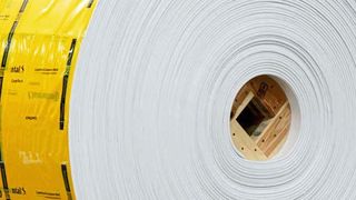 Die weißen Fördergurte von Contitech erfüllen strenge Anforderungen für Lebensmittelzertifikate. (Bild: Contitech)