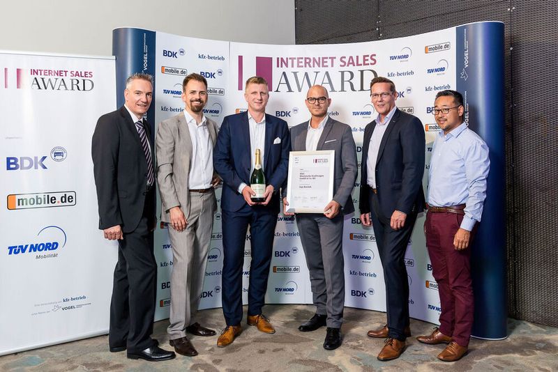 Auch die RKG Rheinische Kraftwagengesellschaft in Bonn (u. a. Mercedes-Benz, Fiat) wurde als „Top-Betrieb“ prämiert. Das Unternehmen war unter anderem mit seiner vertriebsorientierten Social-Media-Strategie ins Rennen gegangen. (Stefan Bausewein)