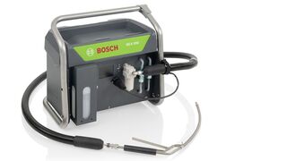 Bosch zeigt Ladekabel ohne „Ziegelstein“